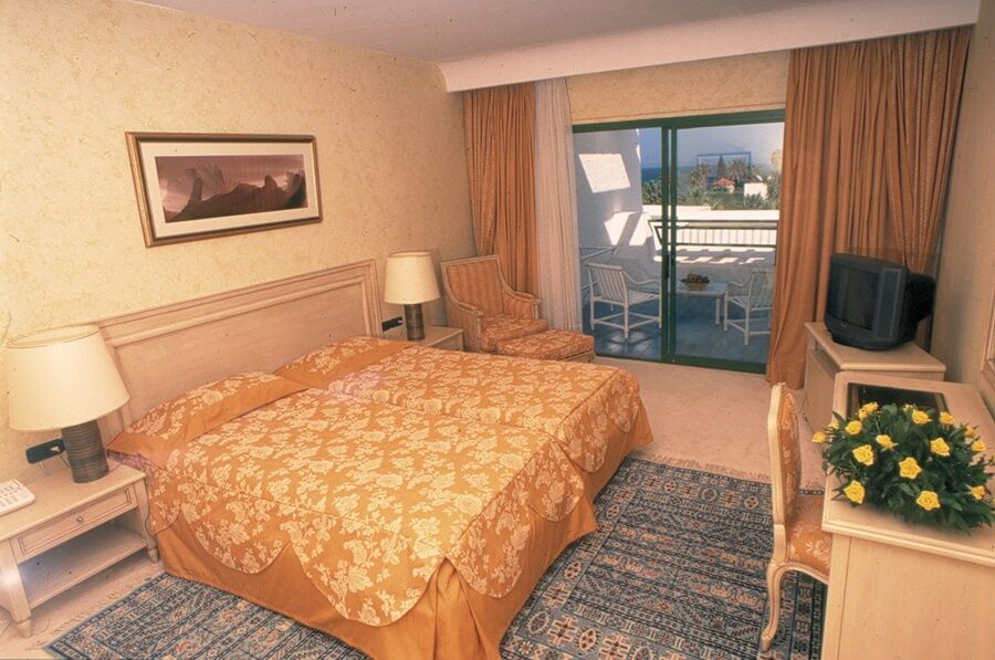 Hasdrubal Thalassa &